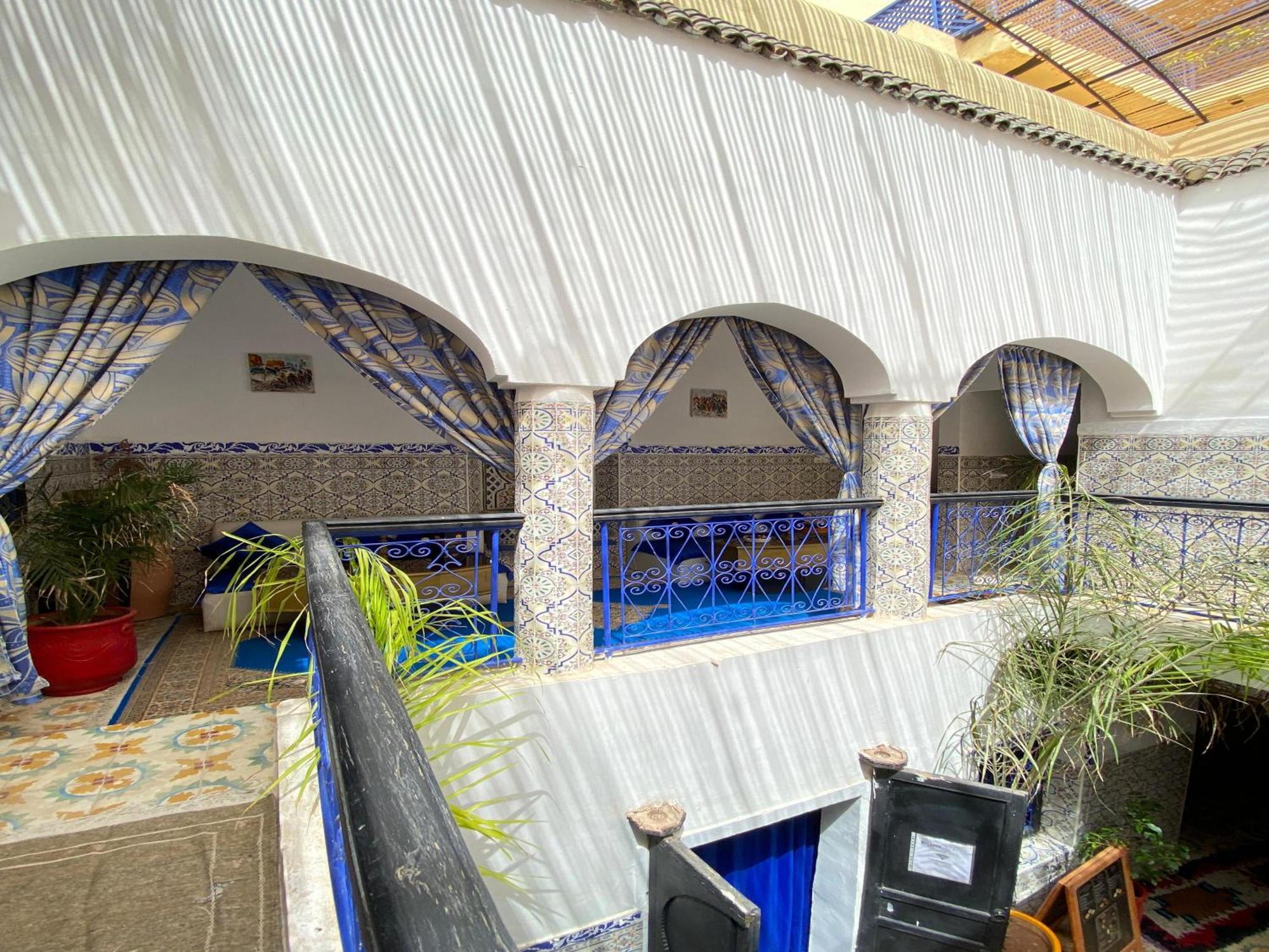 Riad Lazord De Marrakech Entier 马拉喀什 外观 照片