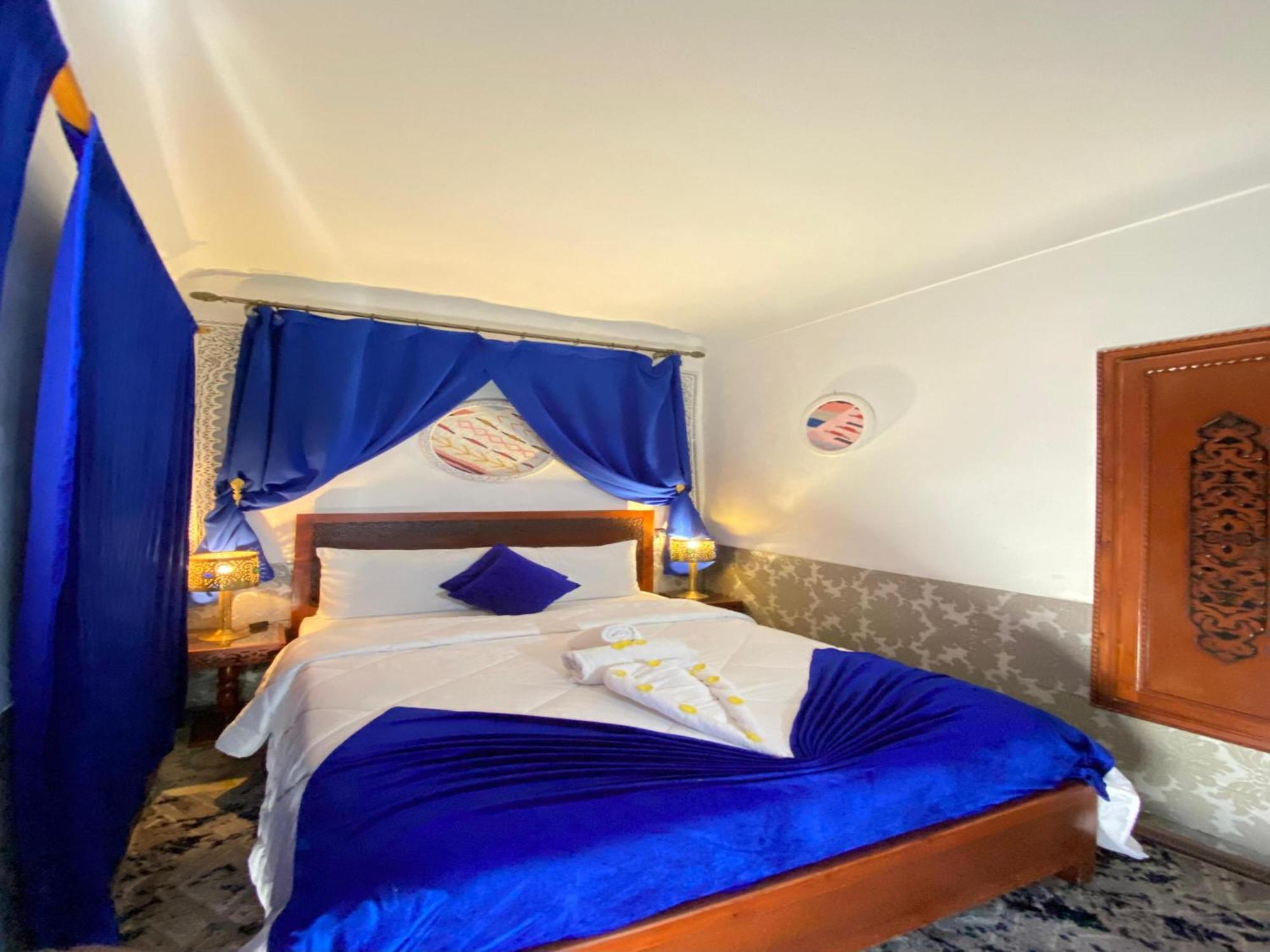 Riad Lazord De Marrakech Entier 马拉喀什 外观 照片