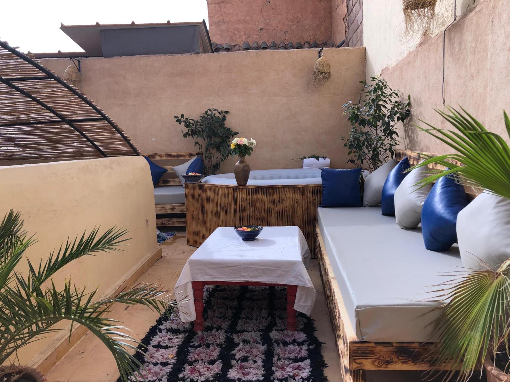 Riad Lazord De Marrakech Entier 马拉喀什 外观 照片