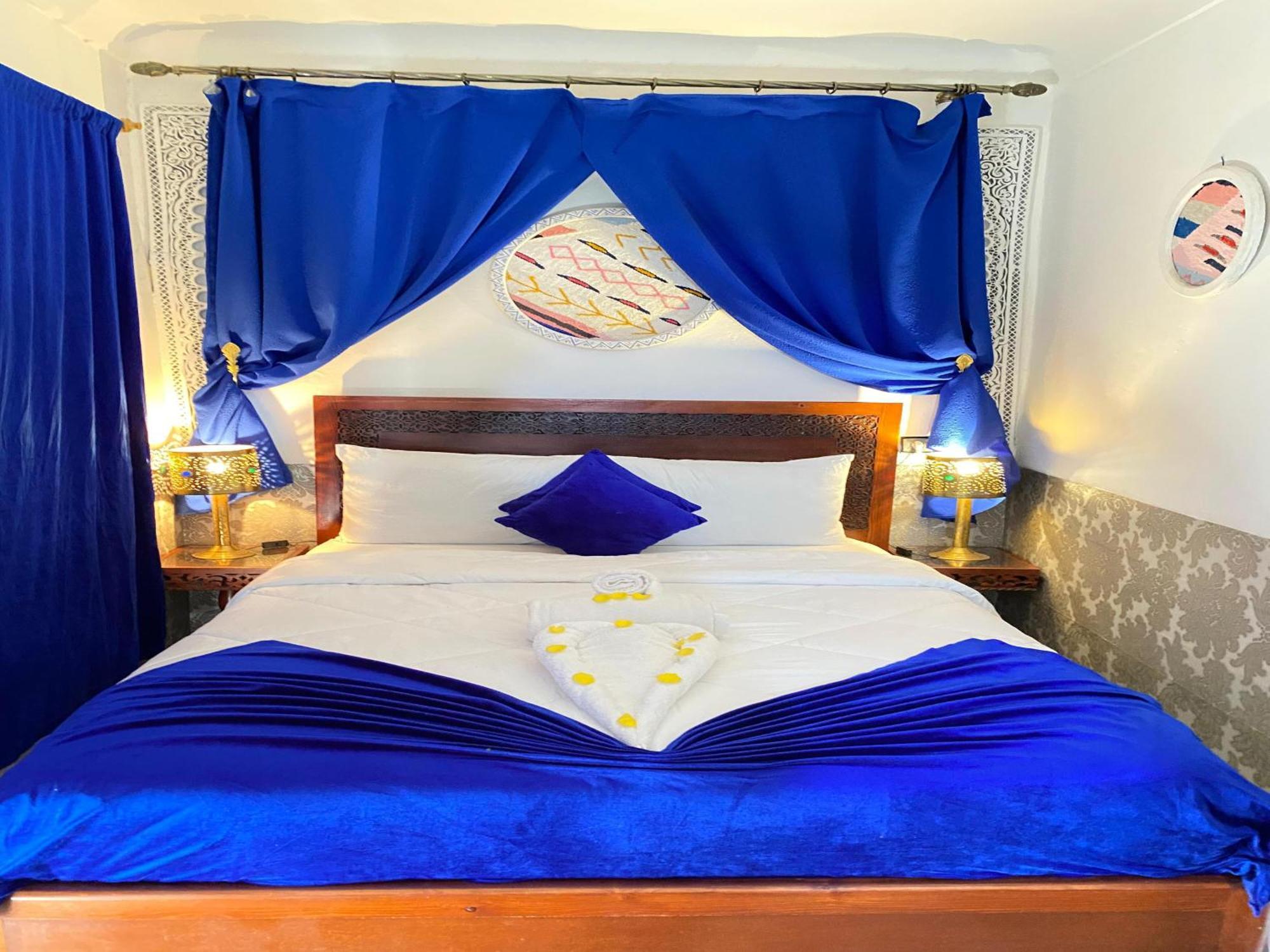 Riad Lazord De Marrakech Entier 马拉喀什 外观 照片
